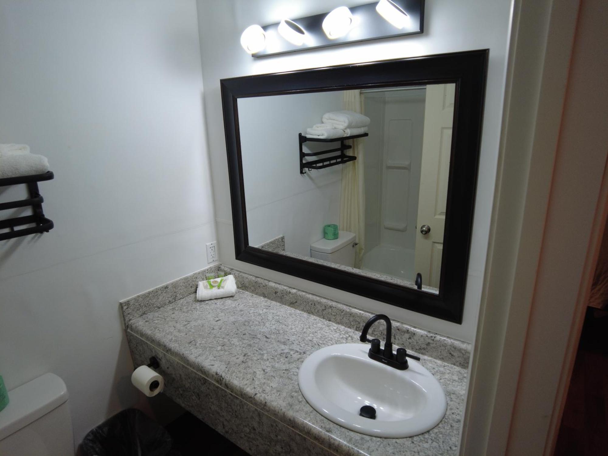 Americourt Hotel And Suites - Elizabethton Exteriör bild